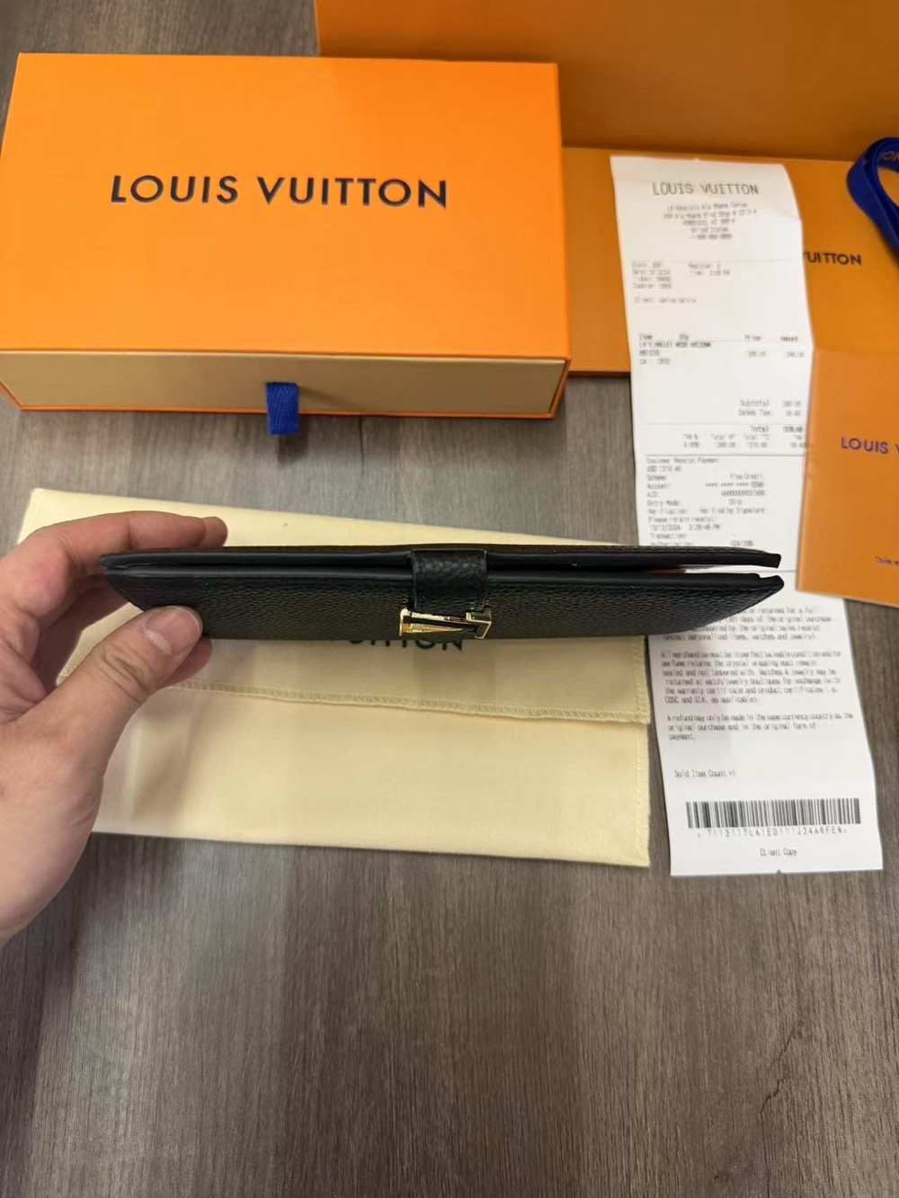 Louis Vuitton Black Pebbled Leather Long Wallet with Gold LV Emblem - Picture 4 of 16